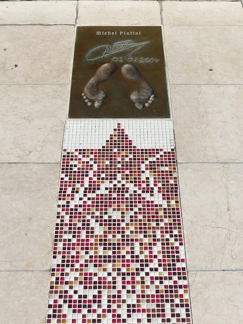 回顾双方在 回顾双方在